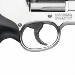 S&W MODEL 686 - Distinguished Combat Magnum® (Stainless) 4"